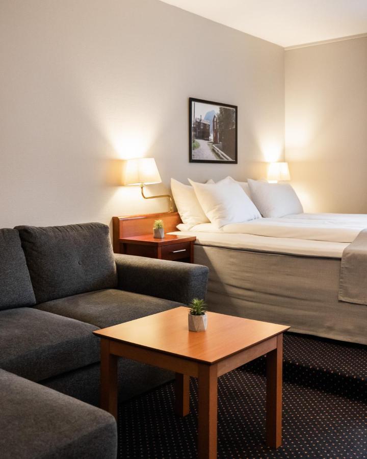 Froken Skjolds Hotel Lyngengarden Mosjøen Екстериор снимка