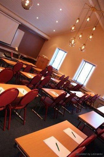 Froken Skjolds Hotel Lyngengarden Mosjøen Съоръжения снимка
